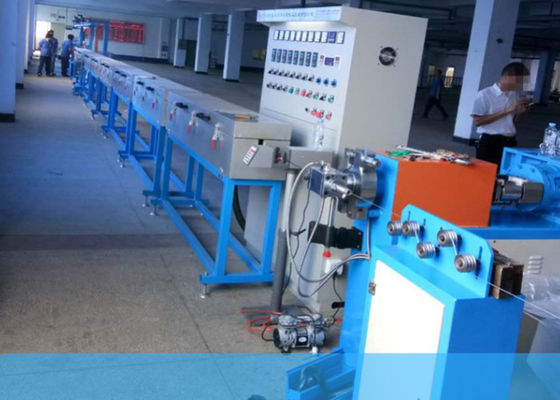 línea de fabricación de la protuberancia de cable del silicón de la máquina del alambre de 15kw 90kg/H