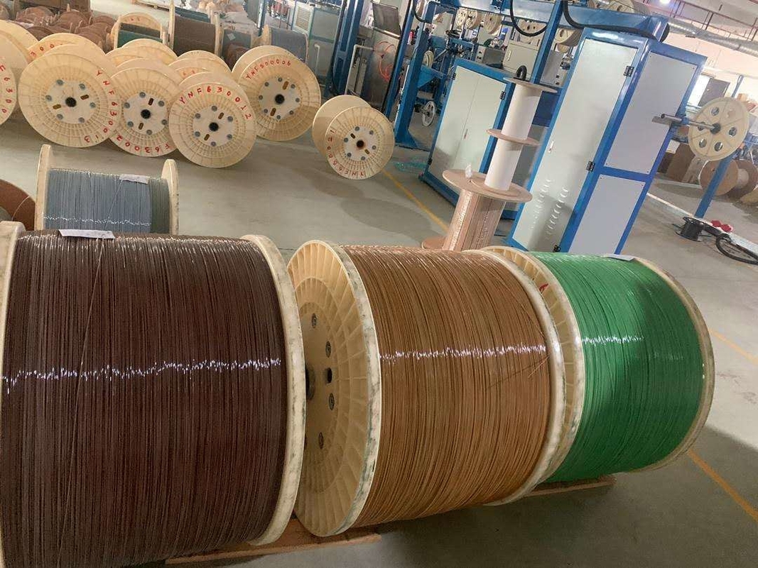 cadena de producción floja de la protuberancia del tubo del micrófono de 1.1-1.5m m para el cable soplado del aire micro